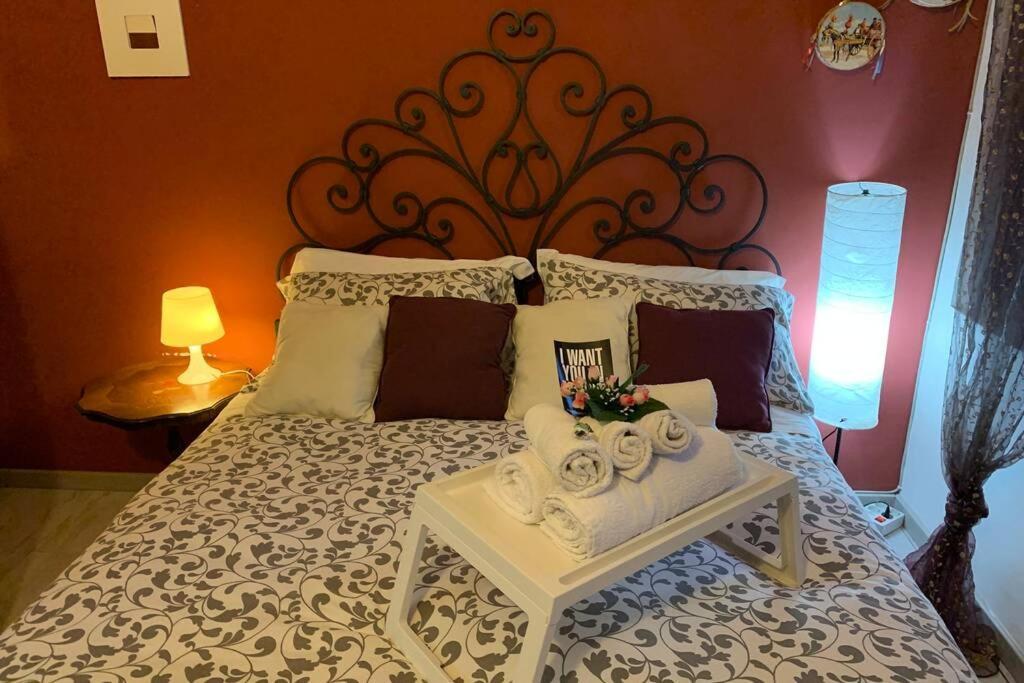"Little Sicilian Home"-Room With A Private Bathroom & Kitchen -Fridge - And Shared A Beautiful Terrace On Hostel Taormina Center Kültér fotó