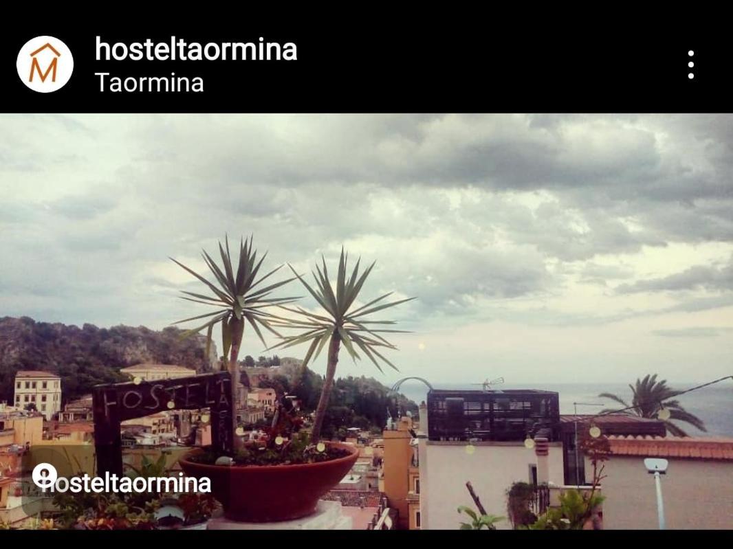 "Little Sicilian Home"-Room With A Private Bathroom & Kitchen -Fridge - And Shared A Beautiful Terrace On Hostel Taormina Center Kültér fotó