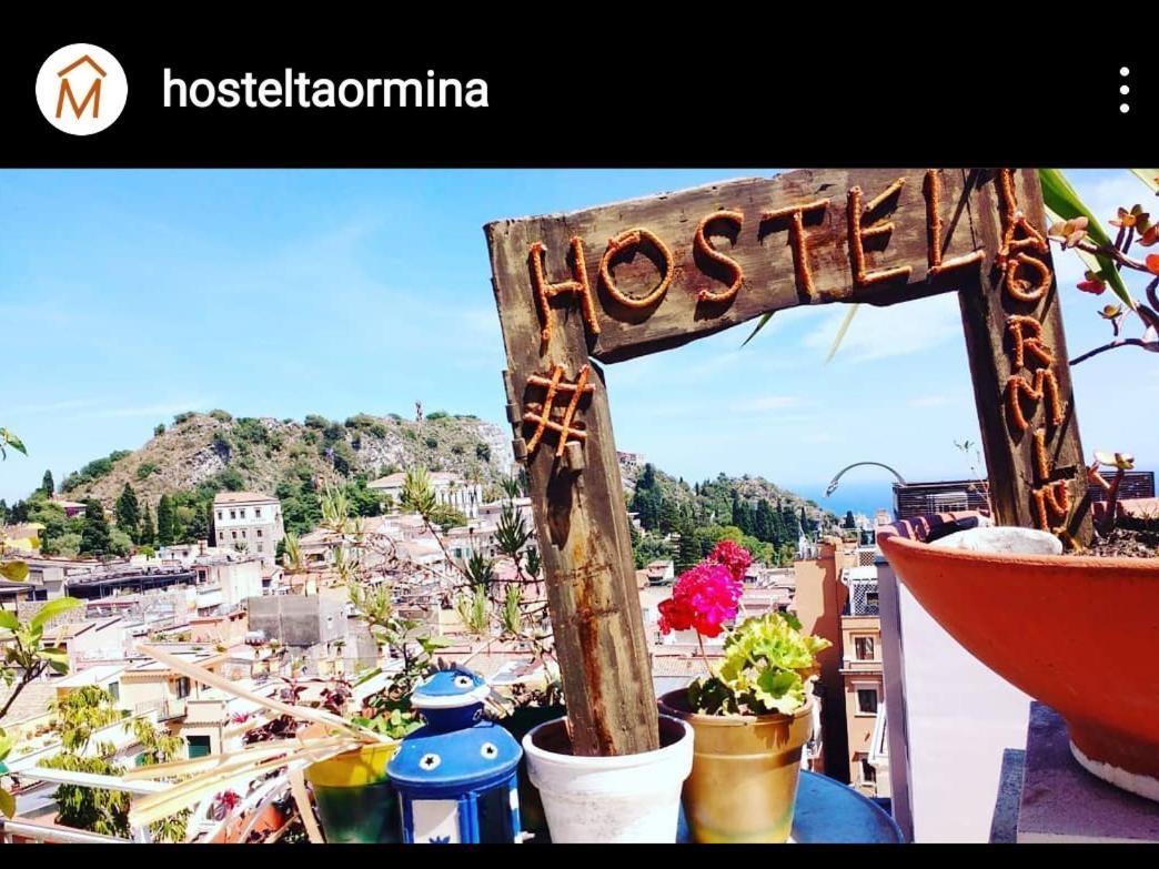 "Little Sicilian Home"-Room With A Private Bathroom & Kitchen -Fridge - And Shared A Beautiful Terrace On Hostel Taormina Center Kültér fotó